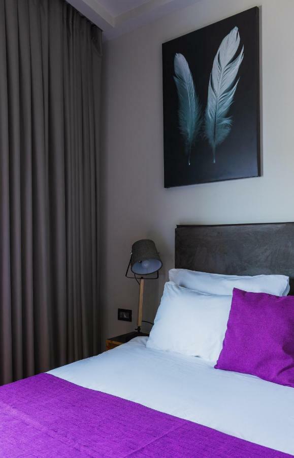 Kalvin Boutique Hotel By Levinsky Market Tel-Aviv エクステリア 写真